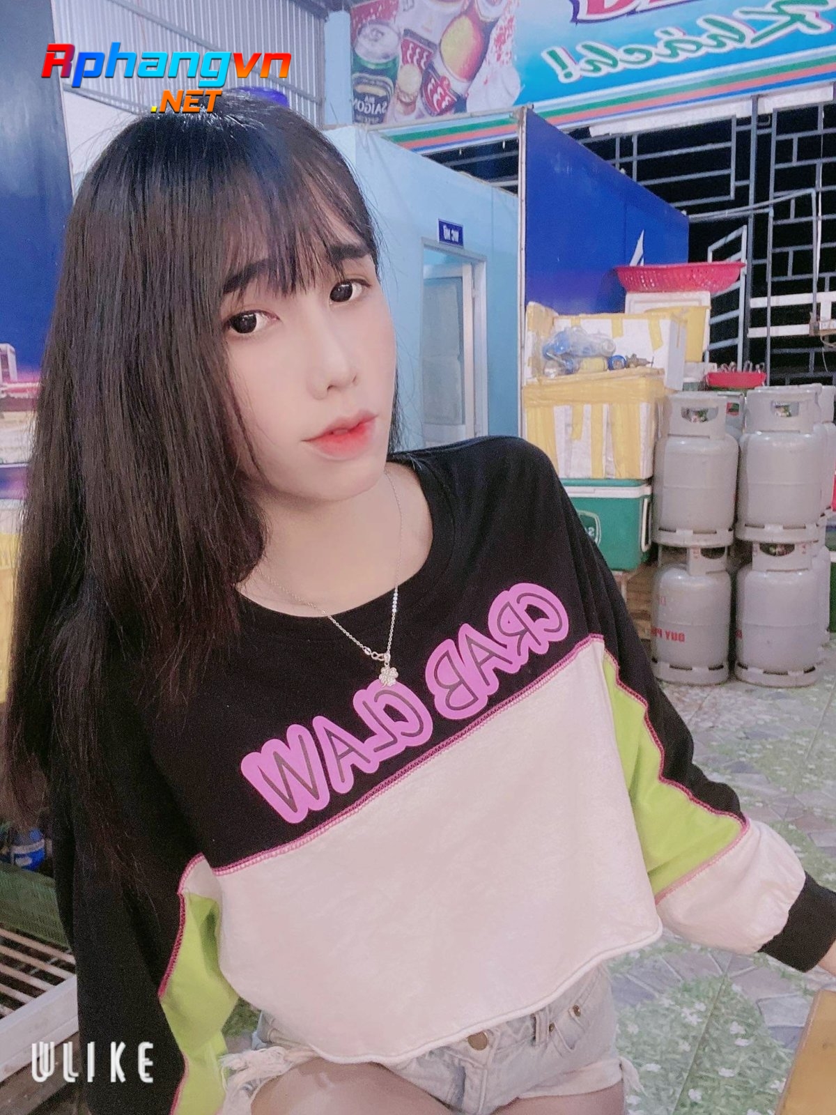 B612_20210517_011348_109.jpg