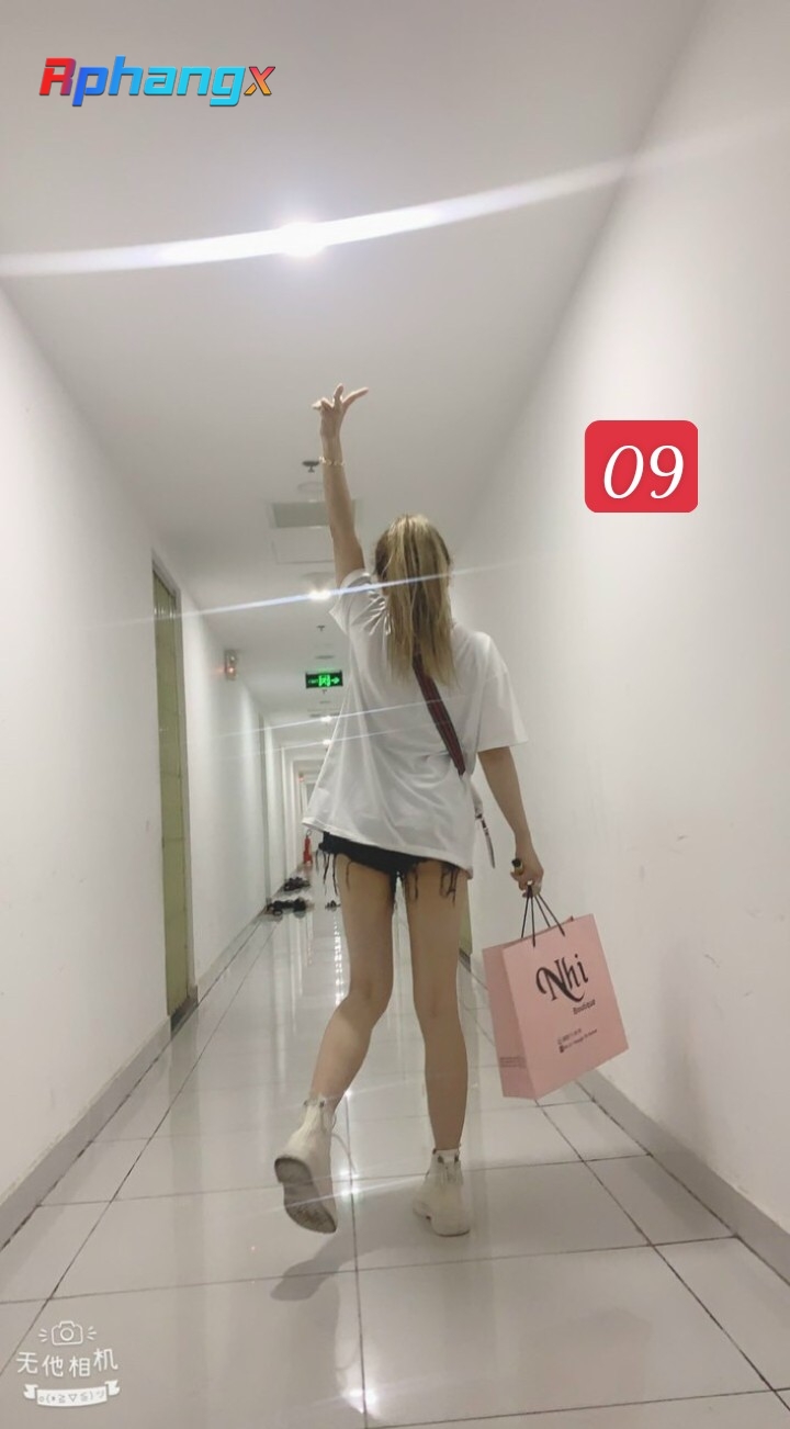 09.jpg