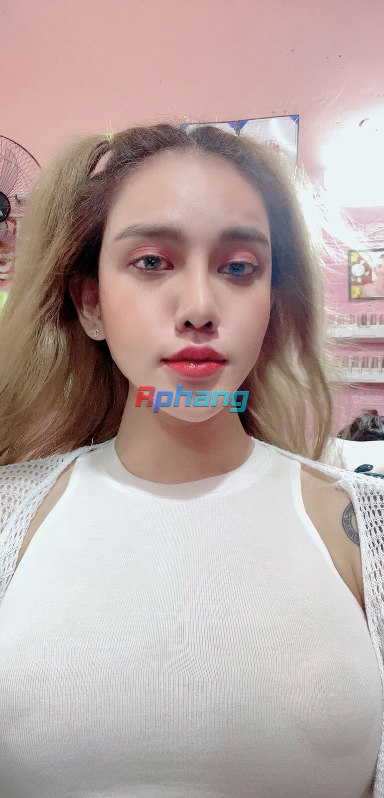 beauty_1699104547570.jpeg