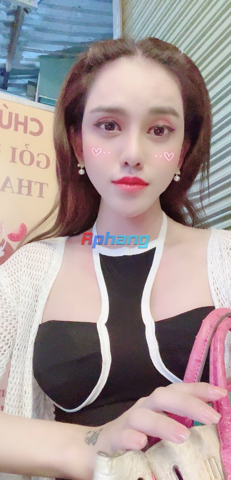 beauty_1700654381175.jpeg