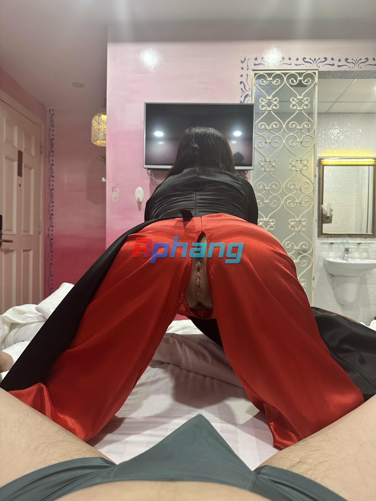 review-of-be-hot-lu-for-re-up-nysa-duong-vu-sieu-khung-rat-dam-duc-va-chieu-khach-2793192-ori...jpeg