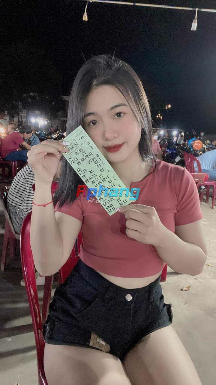 hương.jpg