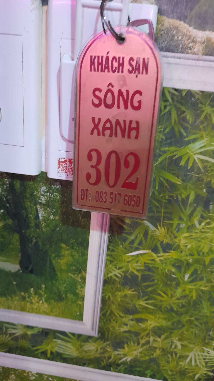 review-of-thay-ong-noi-for-reup-ha-linh-dang-cai-da-trang-hang-dep-sieu-dam-2206313-original.jpg