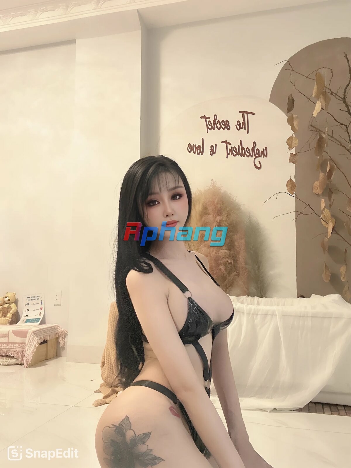 beauty_1733679888213.jpeg