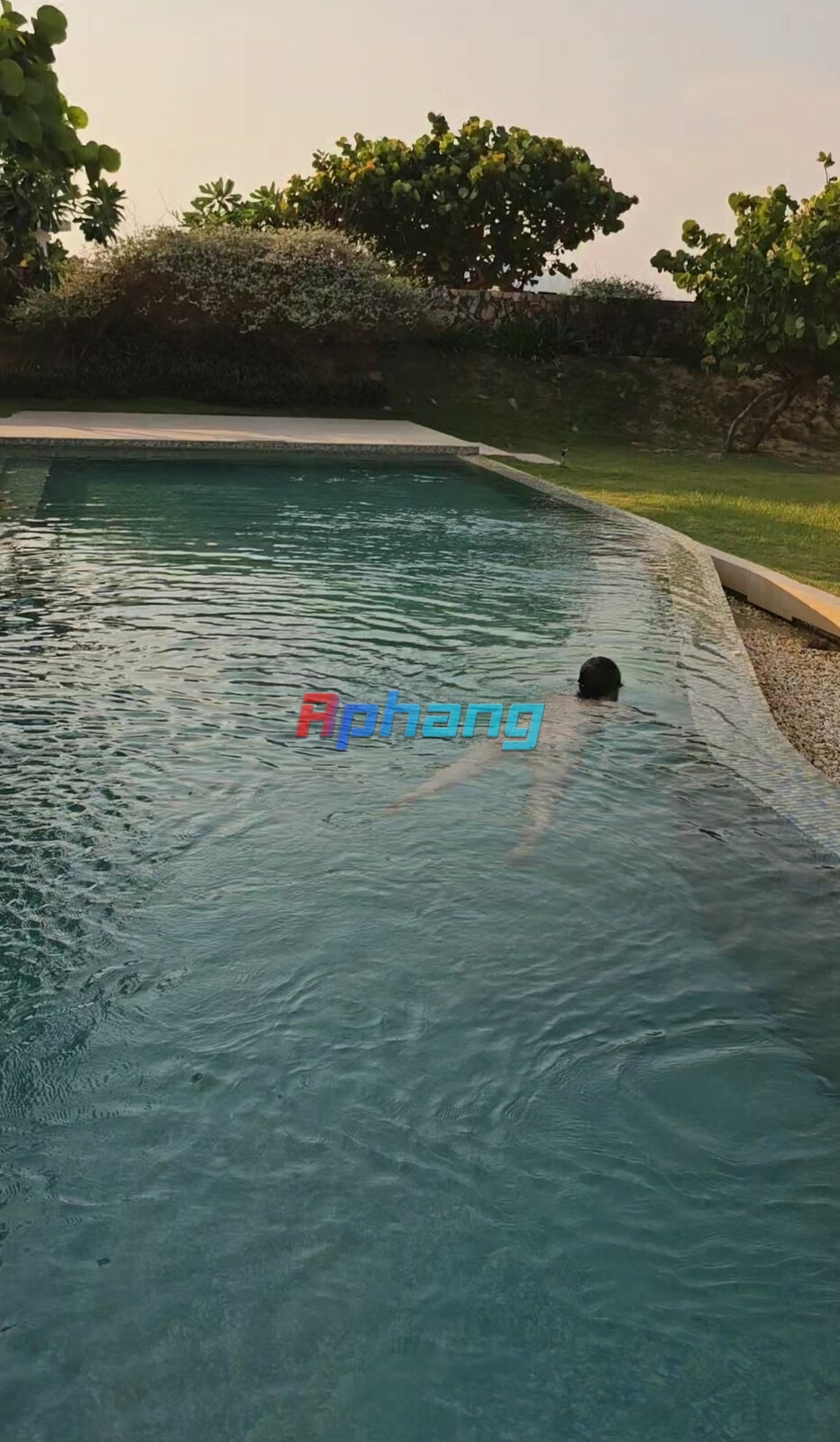 Pool 2 (1).jpg