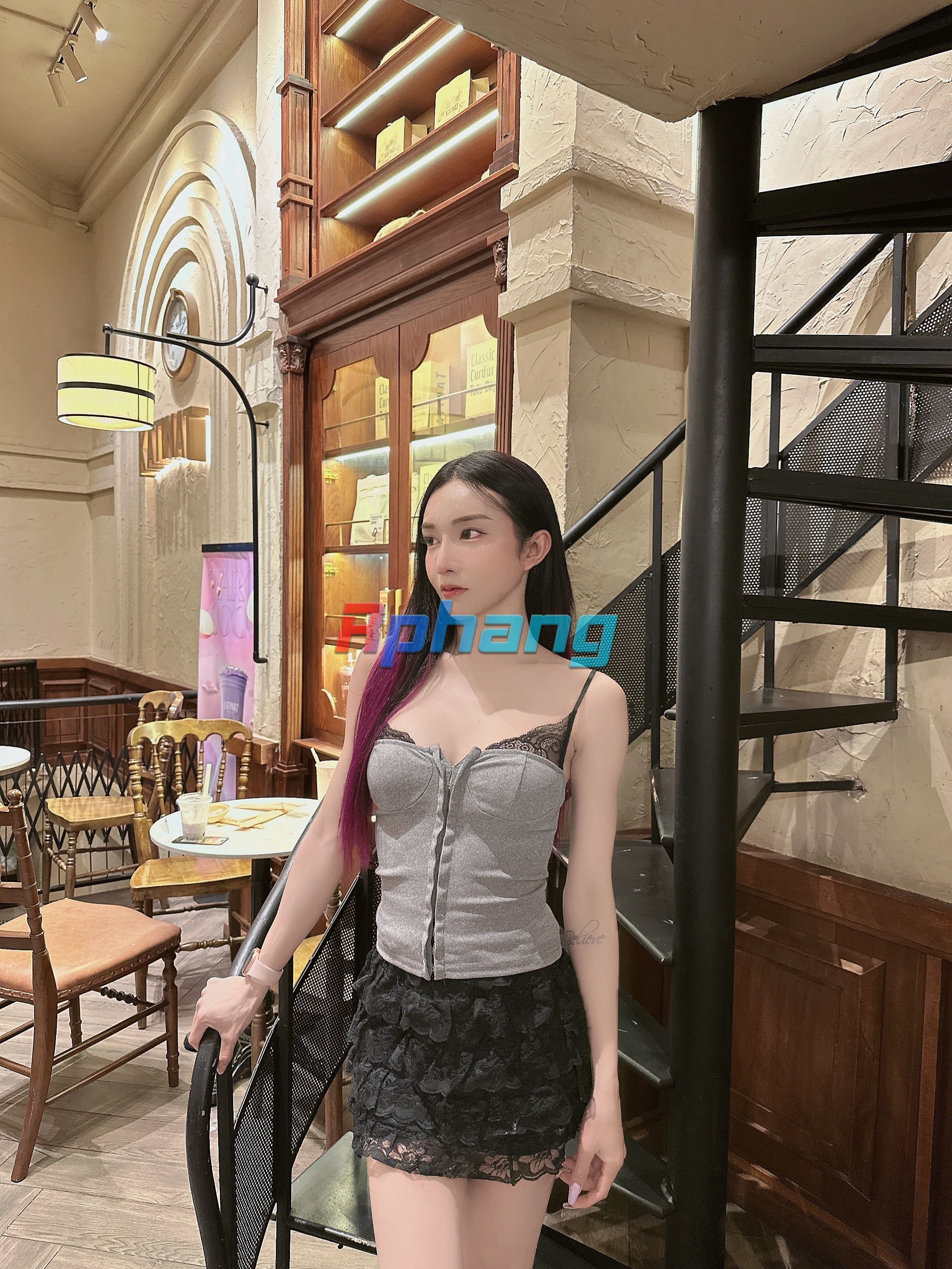 beauty_1740062741289.jpeg