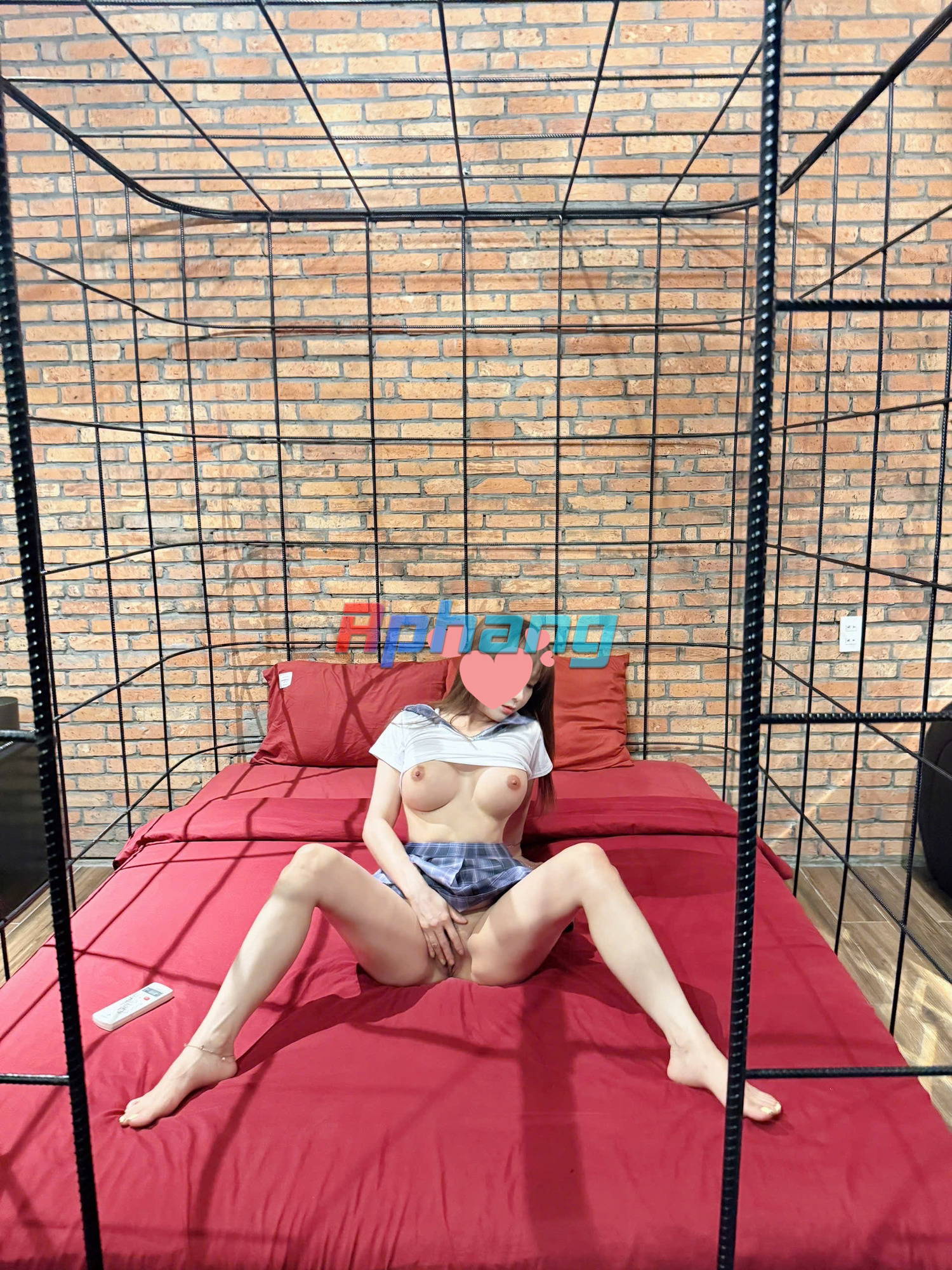 FE41CC61-2093-4CC2-AD64-C11E1F44252A.png