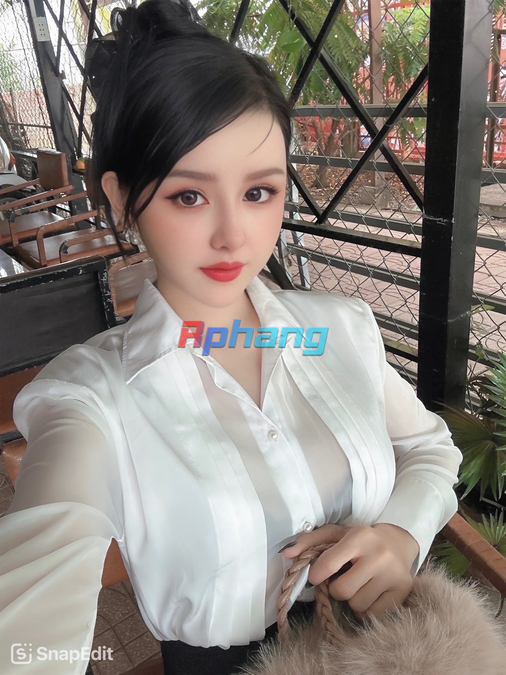 beauty_1746331812446.jpeg