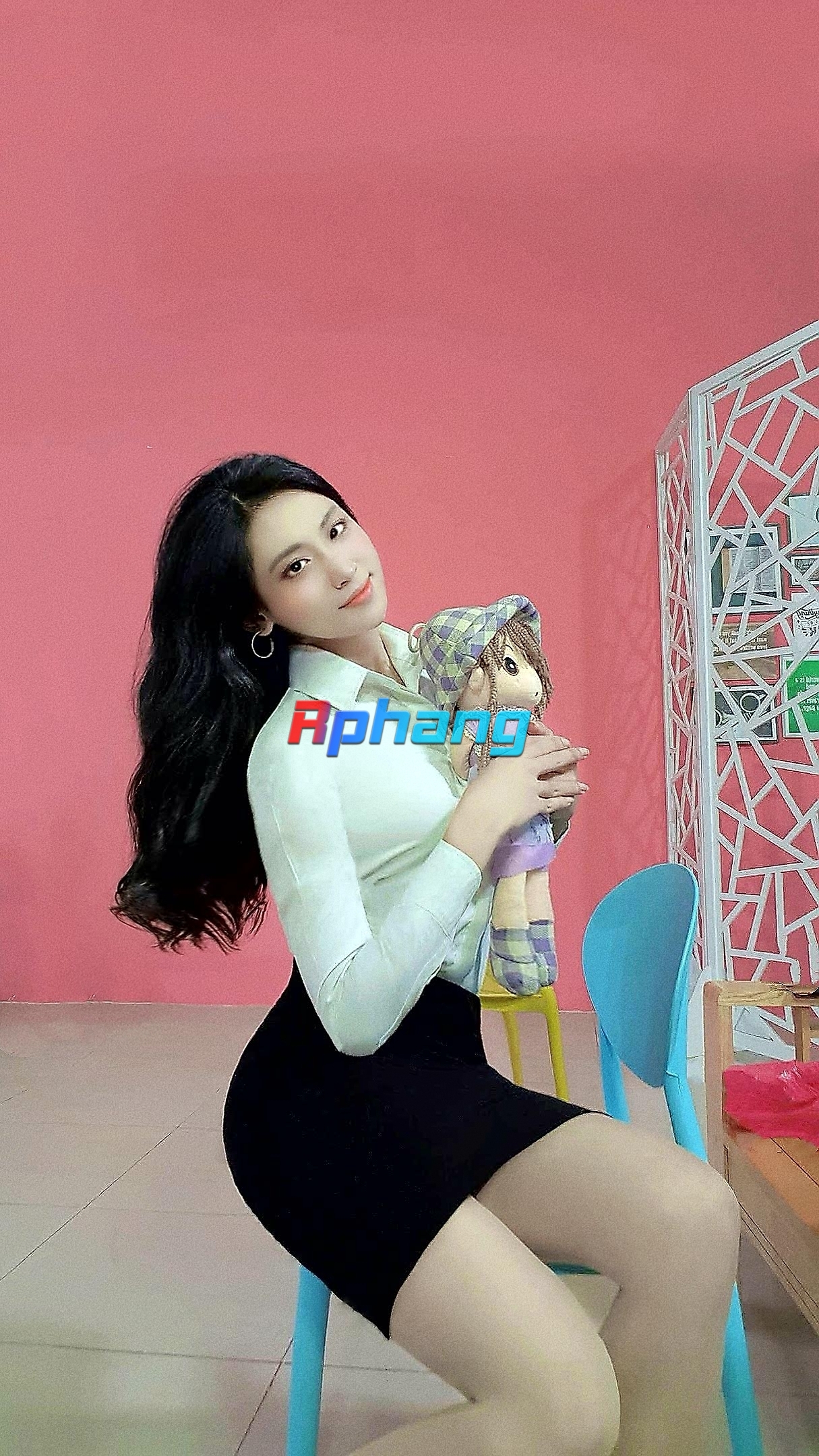 1441324_uri_mr1633707783882.jpg