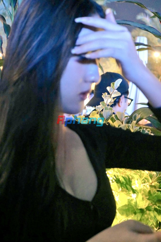 7l44aa.jpg