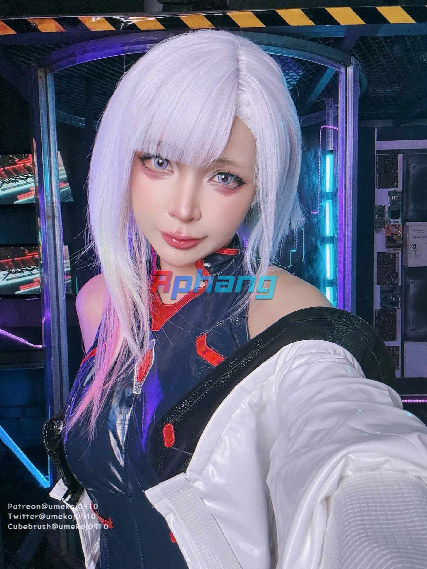 Cosplayer-UmekoJ-Lucy-Cyberpunk-Edgerunner-090.jpg